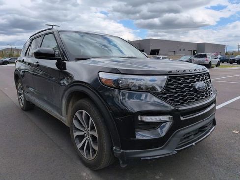 Certified 2023 Ford Explorer ST AWD/4WD image 3