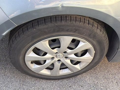 Certified 2022 Toyota Corolla LE image 9