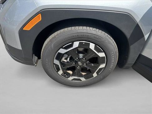 Used 2025 Hyundai Santa Fe SEL AWD/4WD image 14