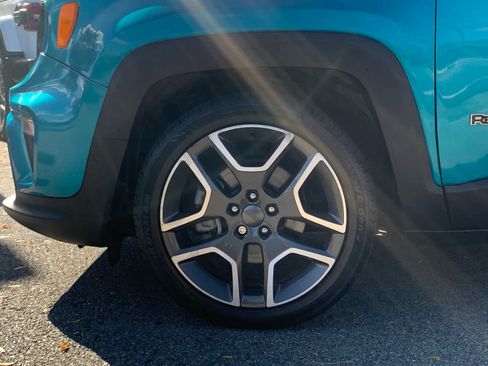 Used 2020 Jeep Renegade Latitude w/ Safety & Security Group II image 11