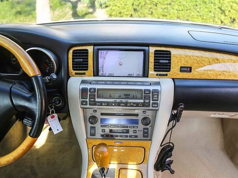 Used 2003 Lexus SC 430 image 25