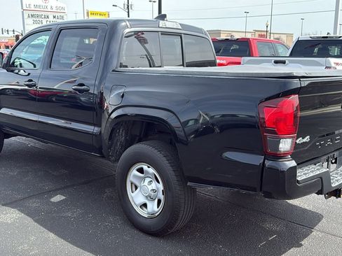 Used 2021 Toyota Tacoma SR AWD/4WD image 5