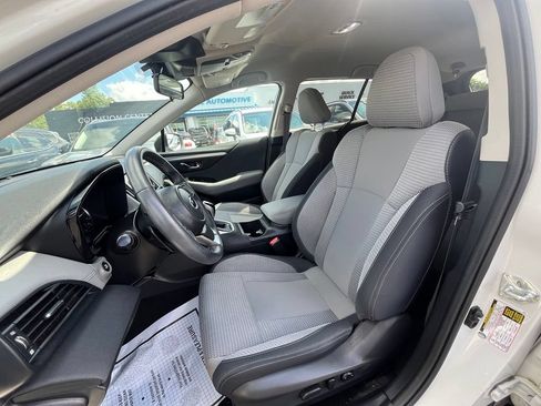 Used 2023 Subaru Outback Premium AWD/4WD image 10