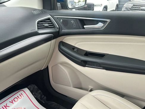 Used 2020 Ford Edge Titanium AWD/4WD image 12