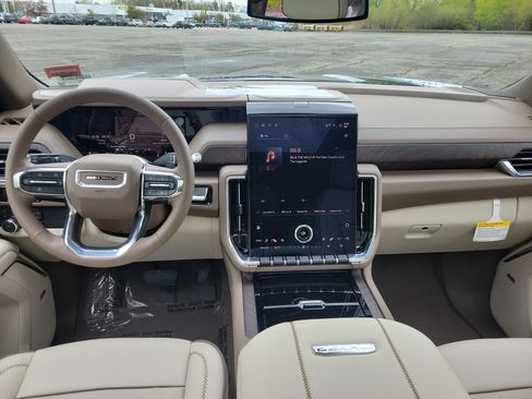 New 2026 GMC Yukon XL Denali w/ Sun & Power Step Package AWD/4WD image 3