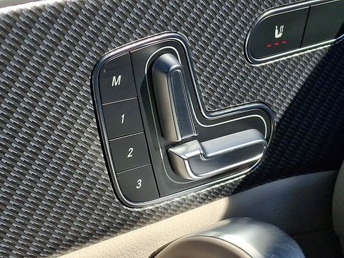 Used 2024 Mercedes-Benz CLA 250 4MATIC image 26