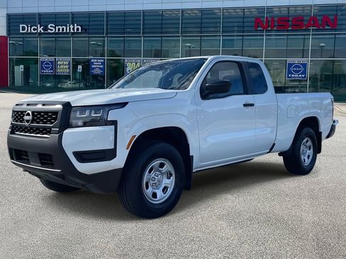 New 2026 Nissan Frontier S image 3