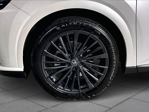 Used 2025 Lexus RX 350 Premium image 11