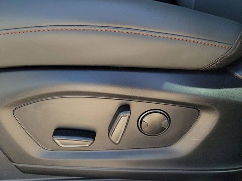 New 2026 Ford Explorer Active w/ Active Comfort Package image 20