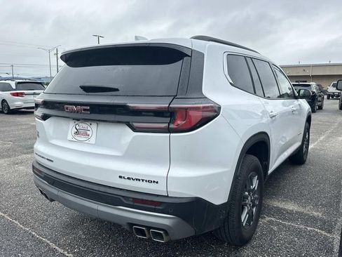 Used 2025 GMC Acadia Elevation AWD/4WD image 11