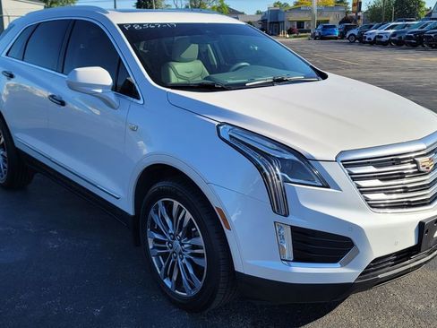 Used 2017 Cadillac XT5 Premium Luxury w/ LPO, Wheel Lock Package FWD image 2
