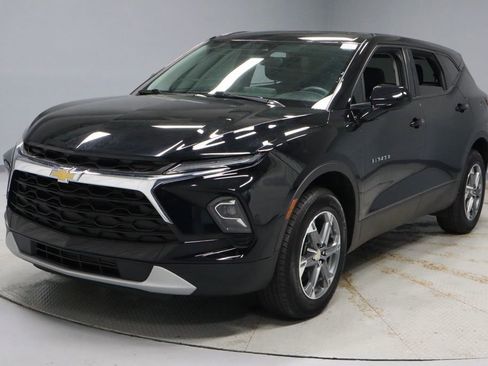 Used 2023 Chevrolet Blazer LT w/ LPO, Floor Liner Package FWD image 7