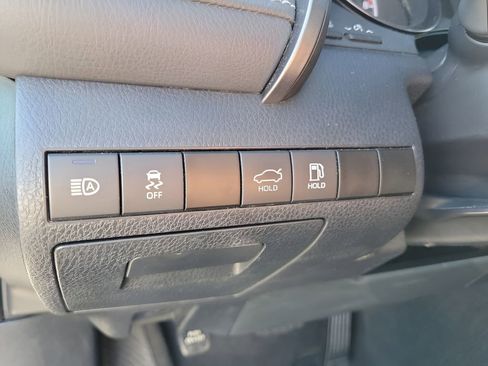 Used 2024 Toyota Camry SE image 28