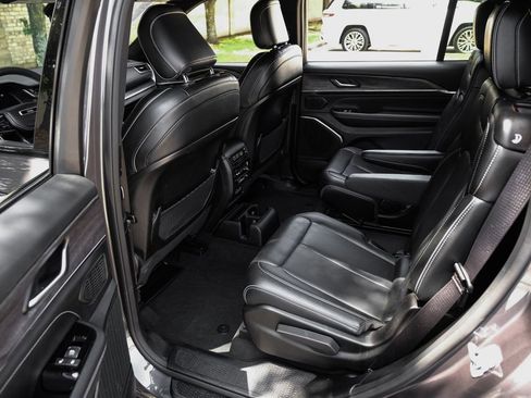 Used 2023 Jeep Grand Cherokee L Overland AWD/4WD image 51