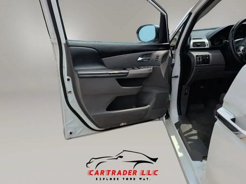 Used 2016 Honda Odyssey Touring image 13