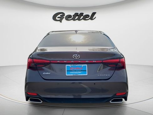 Certified 2019 Toyota Avalon Limited FWD image 6