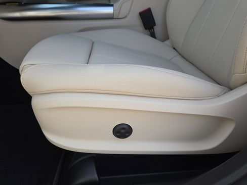 New 2025 Mercedes-Benz GLA 250 image 17