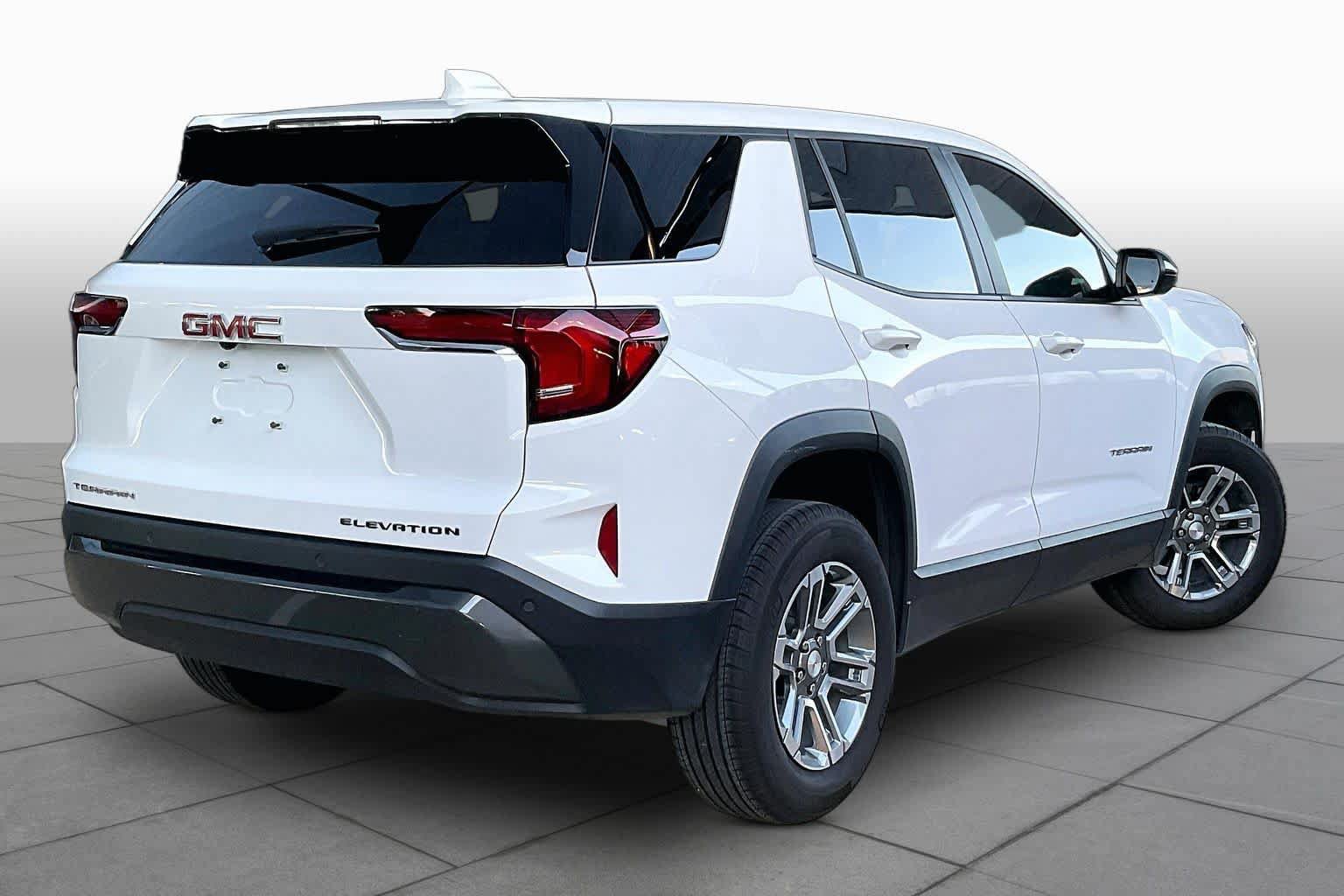 Used 2026 GMC Terrain Elevation FWD image 13