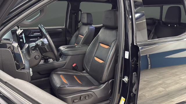 Used 2022 GMC Sierra 1500 AT4 w/ AT4 Preferred Package AWD/4WD image 9
