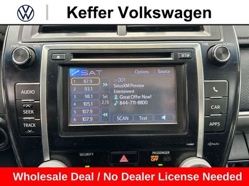 Used 2012 Toyota Camry SE w/ Leather Pkg FWD image 23