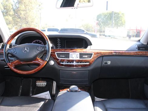 Used 2013 Mercedes-Benz S 550 w/ Sport Pkg Plus One image 15