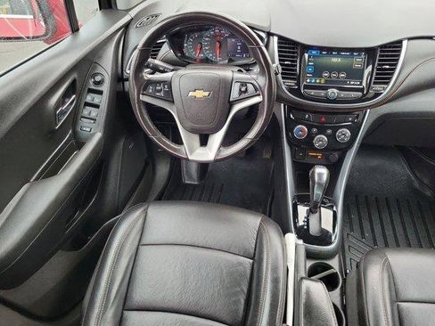 Used 2019 Chevrolet Trax Premier w/ LPO, Cargo Package image 12