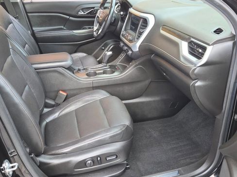 Used 2018 GMC Acadia SLT image 4