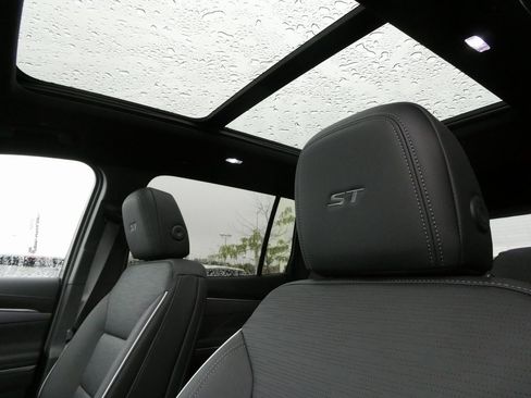 New 2026 Buick Enclave Sport Touring w/ Super Cruise Package image 34