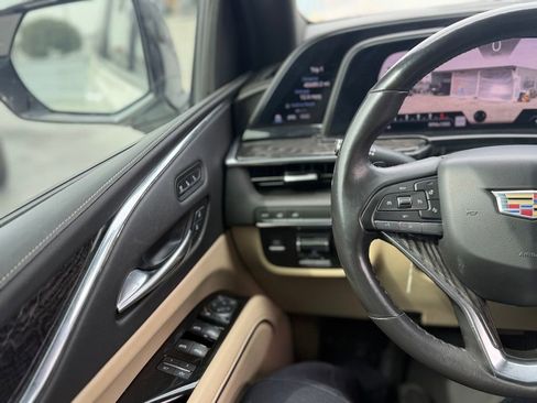 Used 2021 Cadillac Escalade ESV Premium Luxury w/ Driver Assist Tech Package RWD image 7