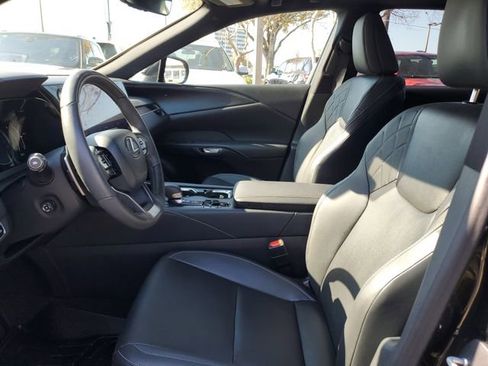 Used 2023 Lexus RX 350h 350h Premium w/ Cold Area Package image 18