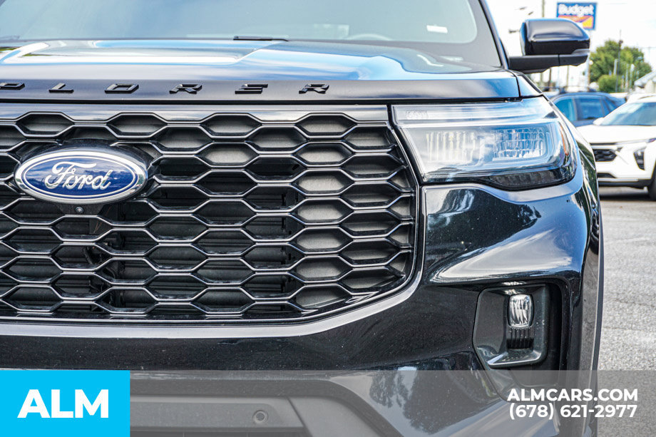Used 2025 Ford Explorer ST-Line AWD/4WD image 11