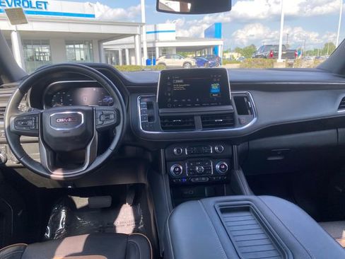 Used 2023 GMC Yukon AT4 AWD/4WD image 15