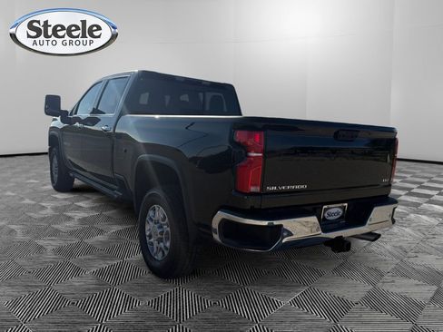 Used 2025 Chevrolet Silverado 2500 LTZ w/ LTZ Convenience Package image 3