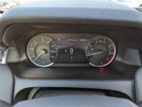 Used 2020 Land Rover Discovery Sport image 36