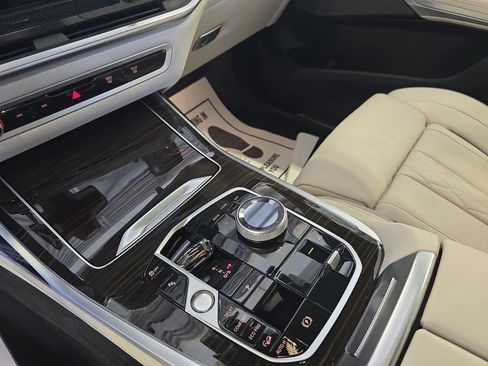 Used 2024 BMW X7 xDrive40i w/ Executive Package AWD/4WD image 30