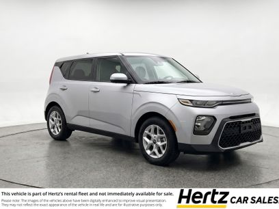 Used 2025 Kia Soul LX w/ LX Technology Package