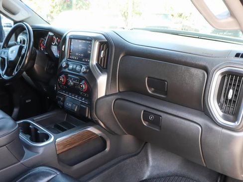 Used 2021 Chevrolet Silverado 1500 RST AWD/4WD image 39