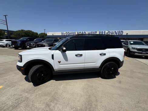 Used 2022 Ford Bronco Sport Badlands image 11