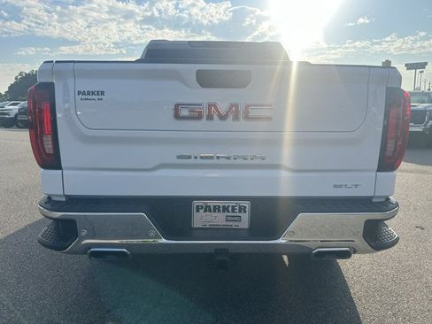 Used 2023 GMC Sierra 1500 SLT w/ SLT Premium Plus Package AWD/4WD image 3