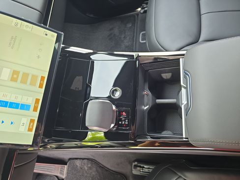 New 2025 Land Rover Range Rover Sport Dynamic SE image 26