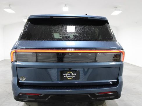 New 2027 Lincoln Navigator L Reserve RWD image 7