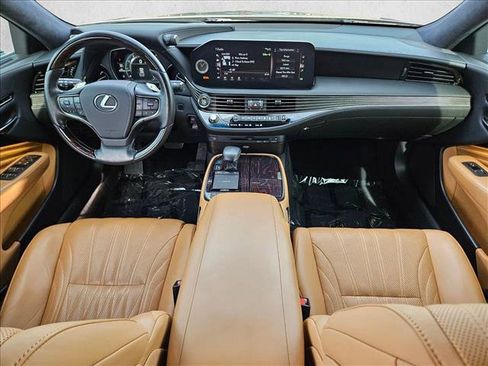 Used 2022 Lexus LS 500 image 19