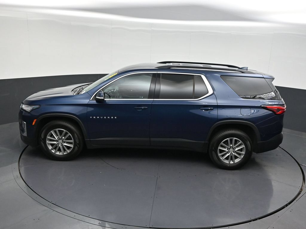 Used 2023 Chevrolet Traverse LT FWD image 17
