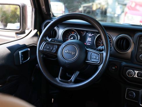 Used 2021 Jeep Wrangler Sport AWD/4WD image 41
