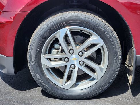 Used 2017 Chevrolet Equinox Premier w/ Enhanced Convenience Package AWD/4WD image 12