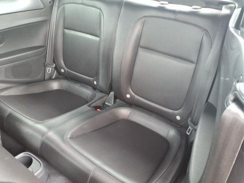 Used 2014 Volkswagen Beetle 1.8T FWD image 6