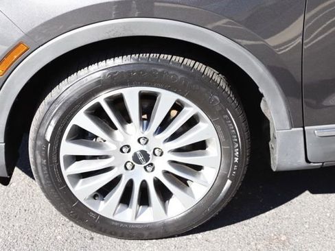 Used 2018 Lincoln MKC Reserve w/ Lincoln MKC Climate Package AWD/4WD image 9