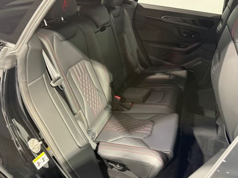 Used 2025 Lamborghini Urus SE AWD/4WD image 63