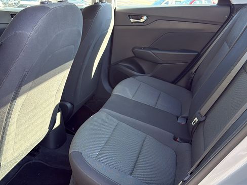 Used 2022 Hyundai Accent SE FWD image 19