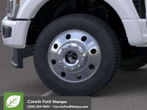 New 2026 Ford F450 Platinum w/ FX4 Off-Road Package image 19